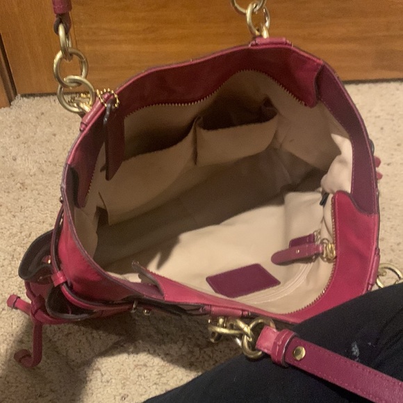 Coach purse - Picture 4 of 8